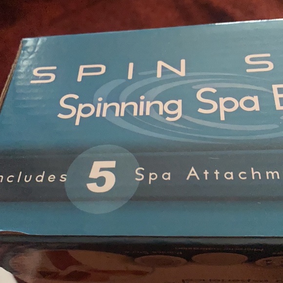Spin Spa spinning spa brush with 5 attachments. Brand new. Never opened. - Picture 5 of 7